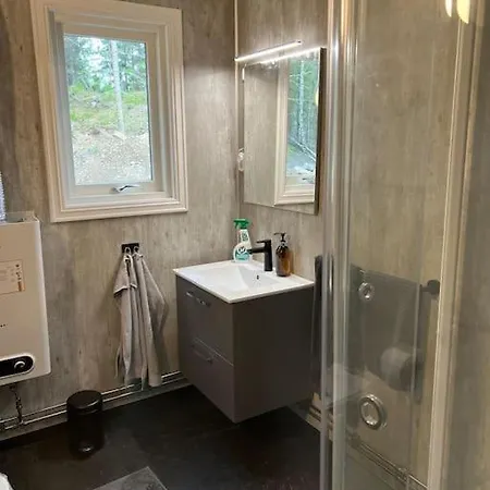 Water Front Scandinavian Forest View With No Neighbors Holiday home *