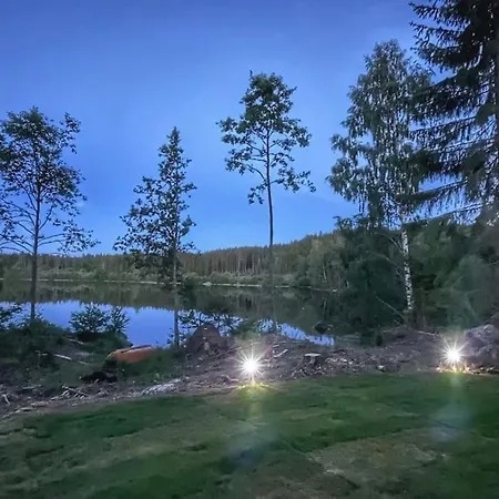 Сasa de vacaciones Water Front Scandinavian Forest View With No Neighbors