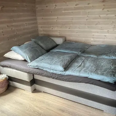 Water Front Scandinavian Forest View With No Neighbors Austmarka