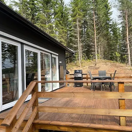 Сasa de vacaciones Water Front Scandinavian Forest View With No Neighbors Östmarken